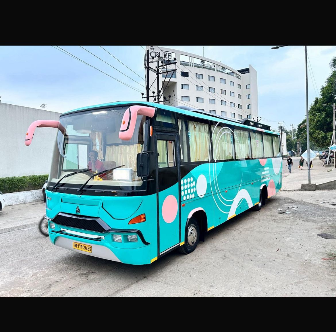 41 Seater AC Bus